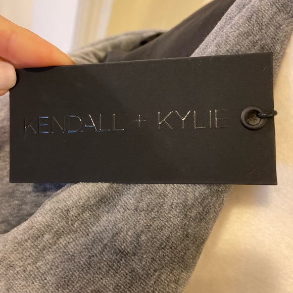 Kendall & Kylie Women Oversized Velour Puffer Jacket Heather Grey size Small - Picture 6 of 7